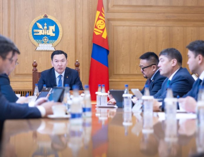 Татварын тухай хуульд аж ахуйн нэгж, иргэддээ боломж олгосон нэмэлт, өөрчлөлт оруулж, яаралтай хэлэлцүүлэхийг Ерөнхий сайд Н.Учрал үүрэг болголоо