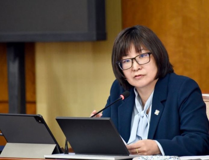 ХХНББХ: Хөгжлийн бэрхшээлтэй иргэдийн орон сууцжуулалтын талаарх Улсын Их Хурлын гишүүний асуултын хариуг сонсож, хэлэлцлээ