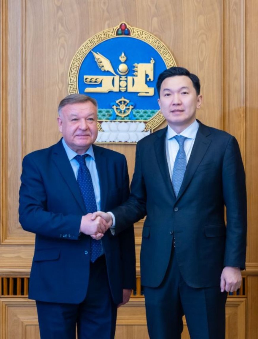 ЕРӨНХИЙ САЙД Н.УЧРАЛ ОХУ-ААС МОНГОЛ УЛСАД СУУГАА ЭЛЧИН САЙД А.Н.ЕВСИКОВТОЙ УУЛЗАВ